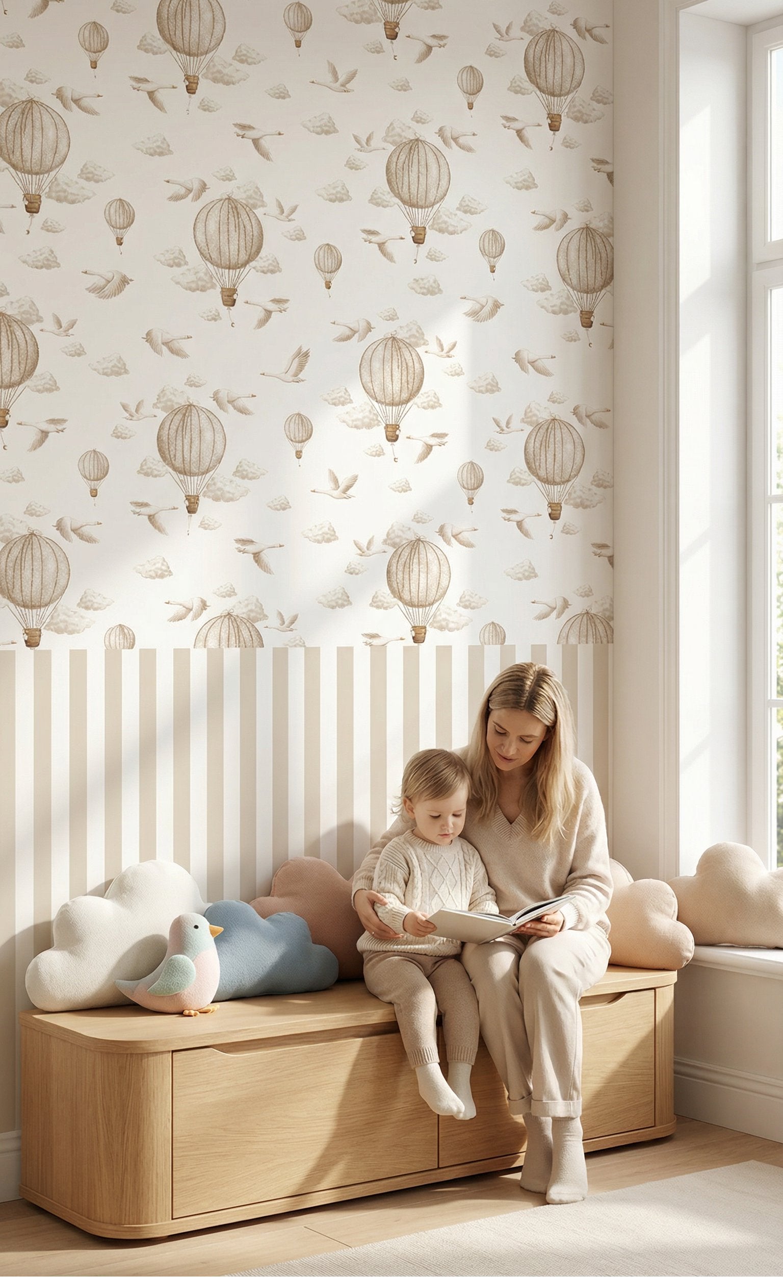 Papier Peint Oiseaux <br/> Montgolfières et Rayures Beiges
