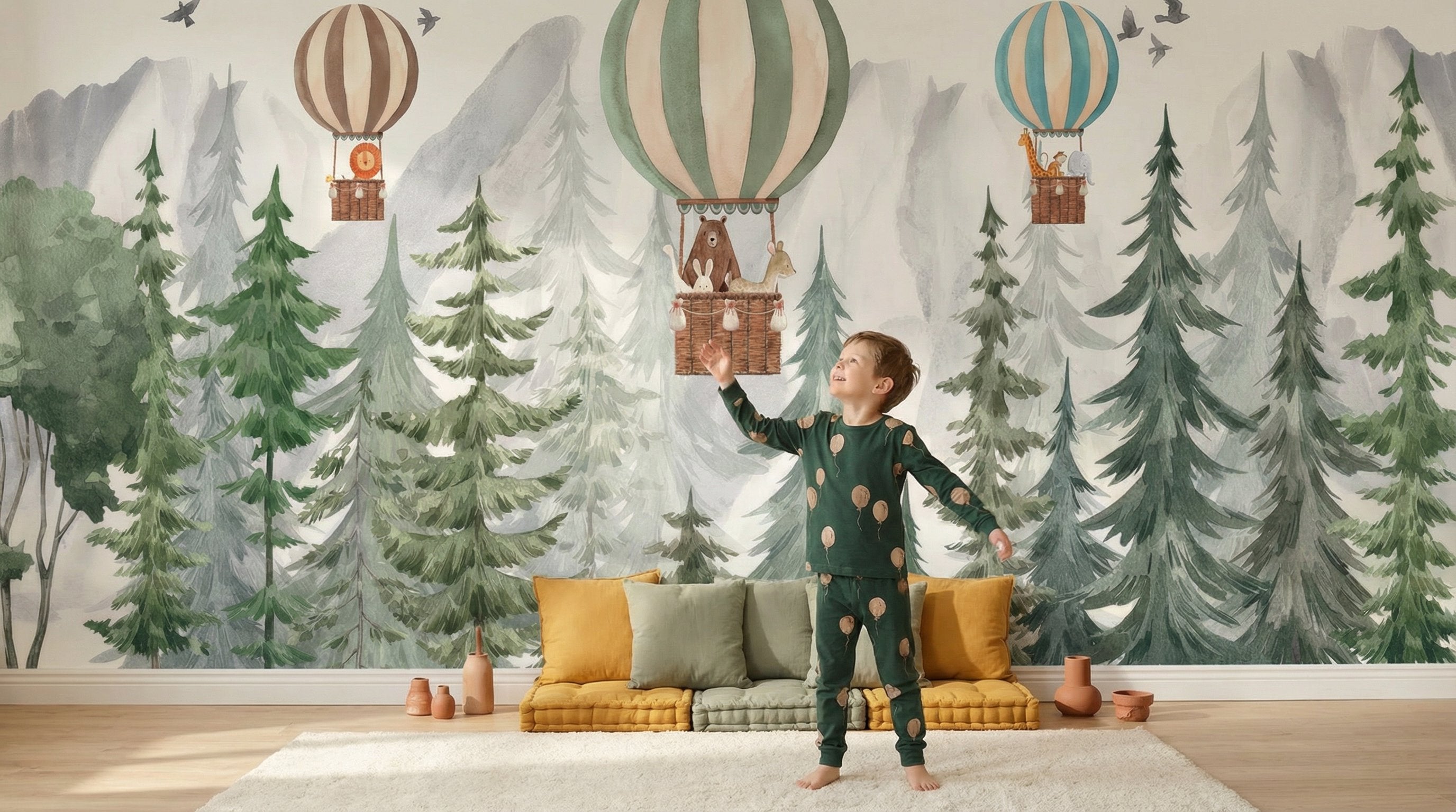 Papier Peint Animaux <br/> Forêt Verte et Animaux Montgolfières