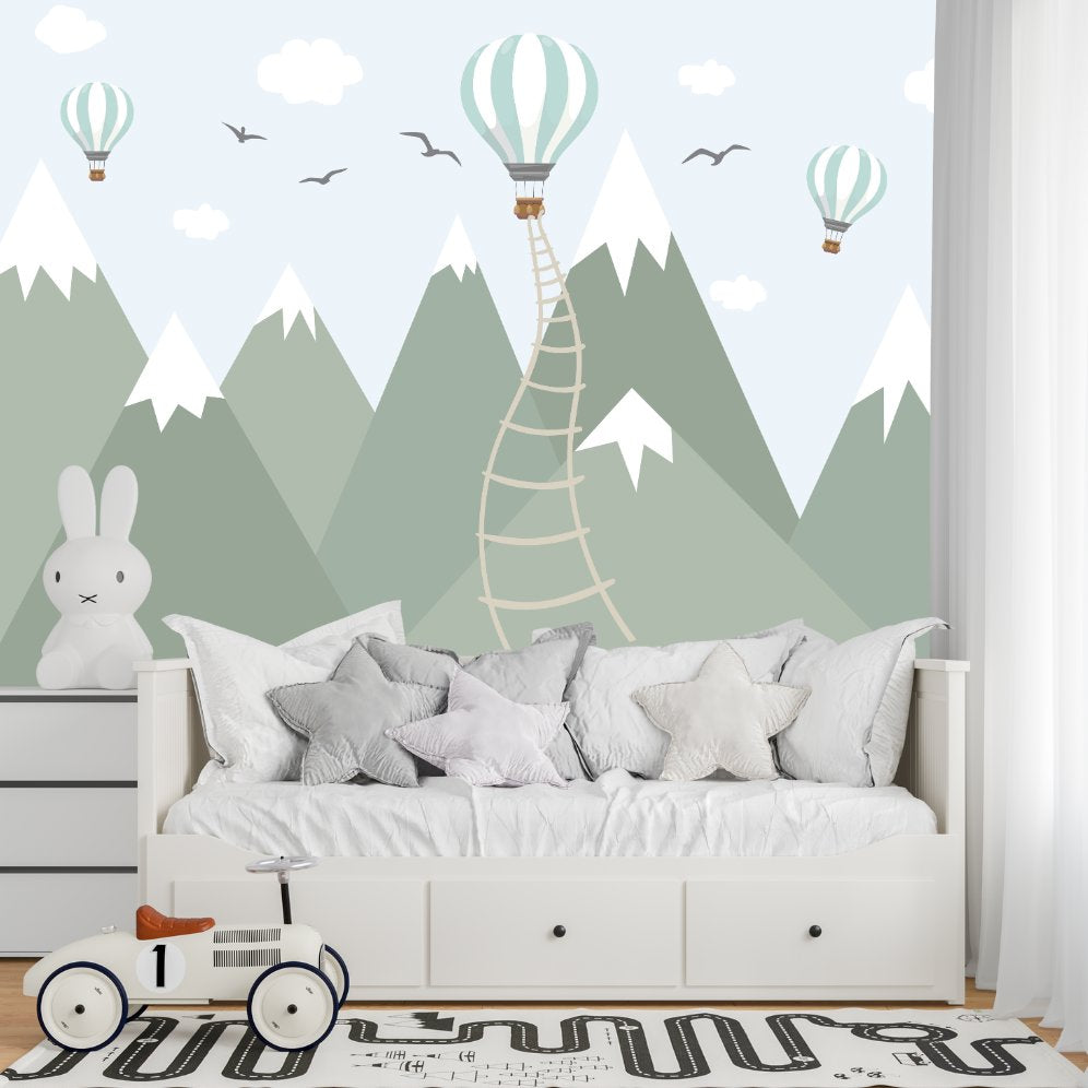 Papier Peint Garçon Classique <br/> Montagne Verte et Montgolfières